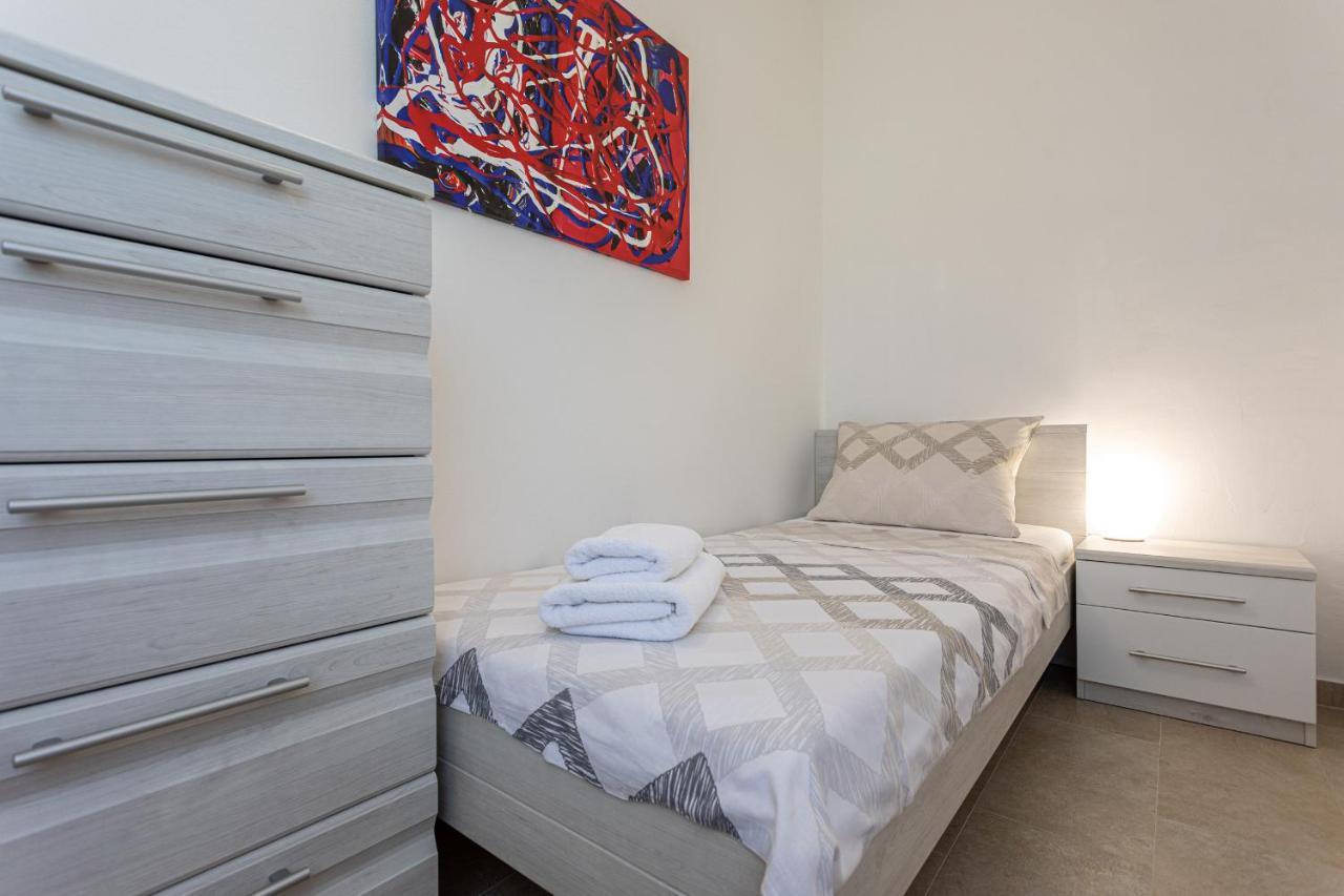 Apartments House Barbara 2 Kornić Екстериор снимка